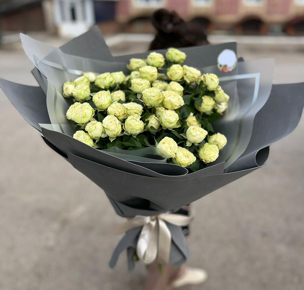 Белые кустовые розы Солинеро в Попово Букет Белые кустовые розы Солинеро в Попово